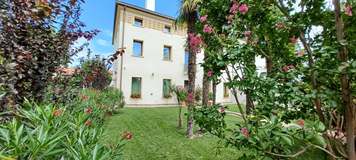 Giardino di lusso — Oltre il Verde