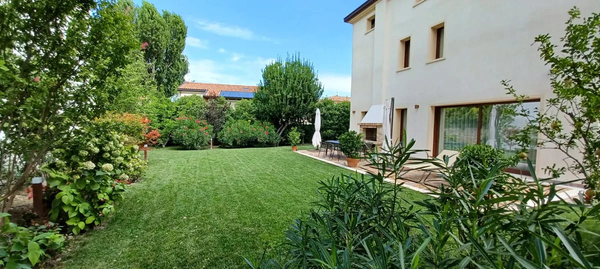 Giardino di lusso — Oltre il Verde