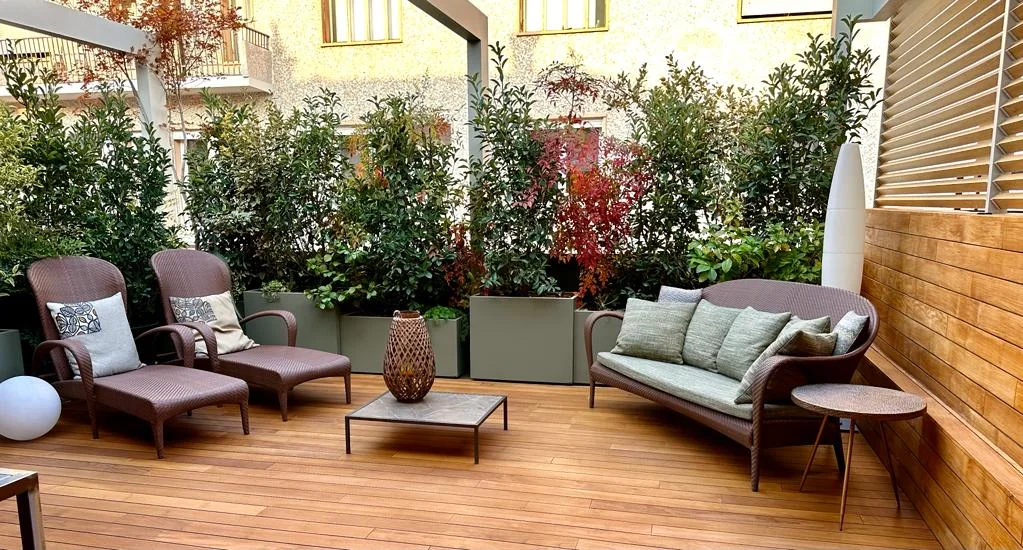 Terrazza outdoor luxury — Oltre il Verde